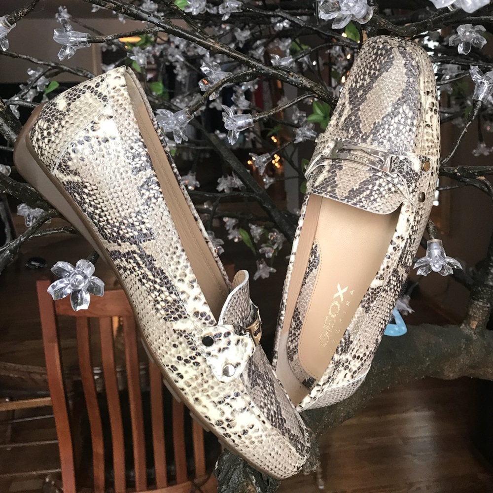 Geox Respira python Print Loafer